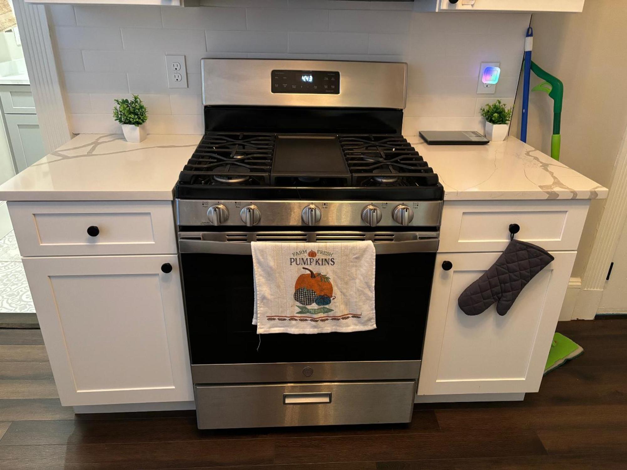 Homestay B&B In Boston - 3 Locations In Dorchester Exterior photo