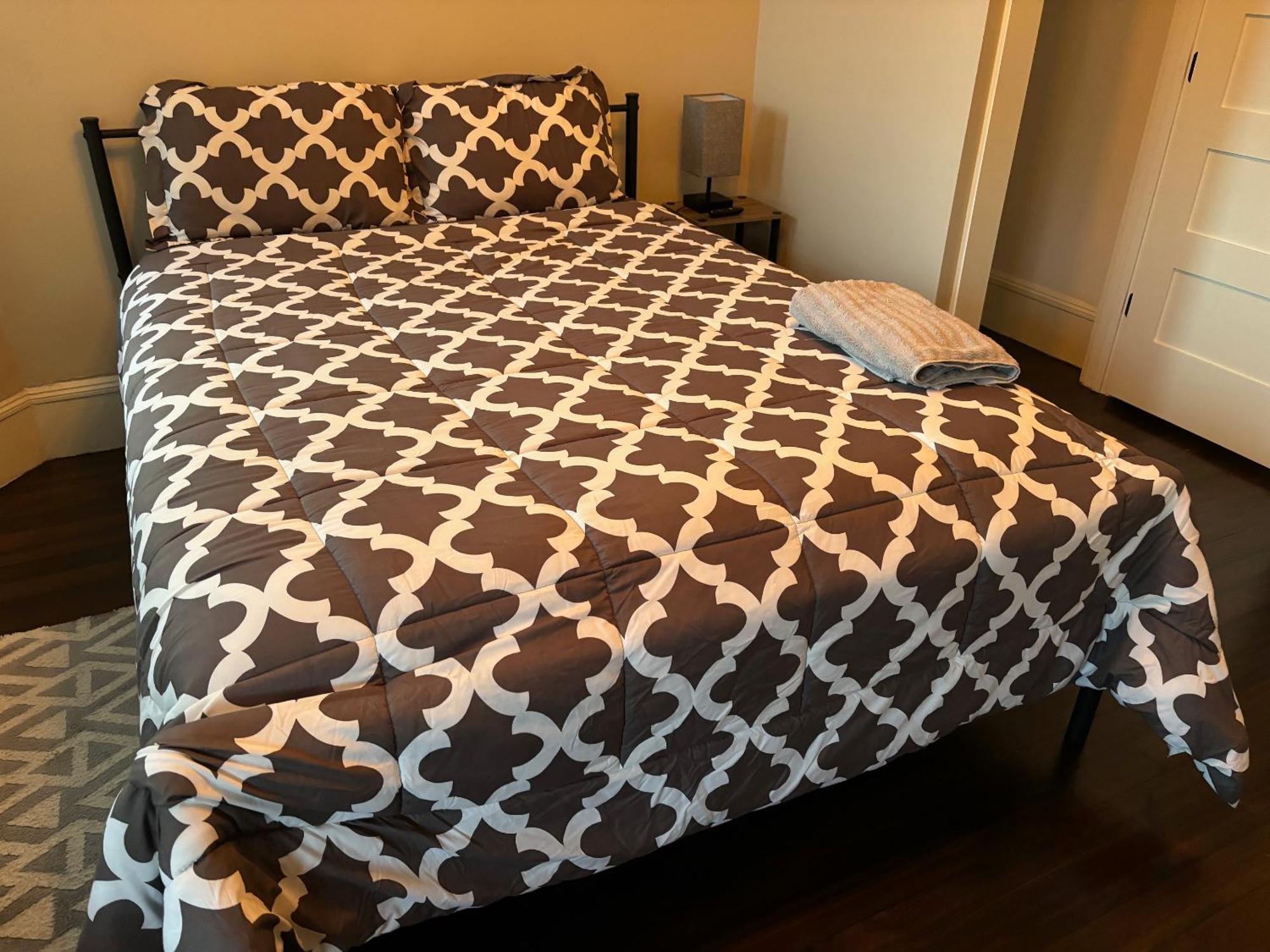 Homestay B&B In Boston - 3 Locations In Dorchester Exterior photo