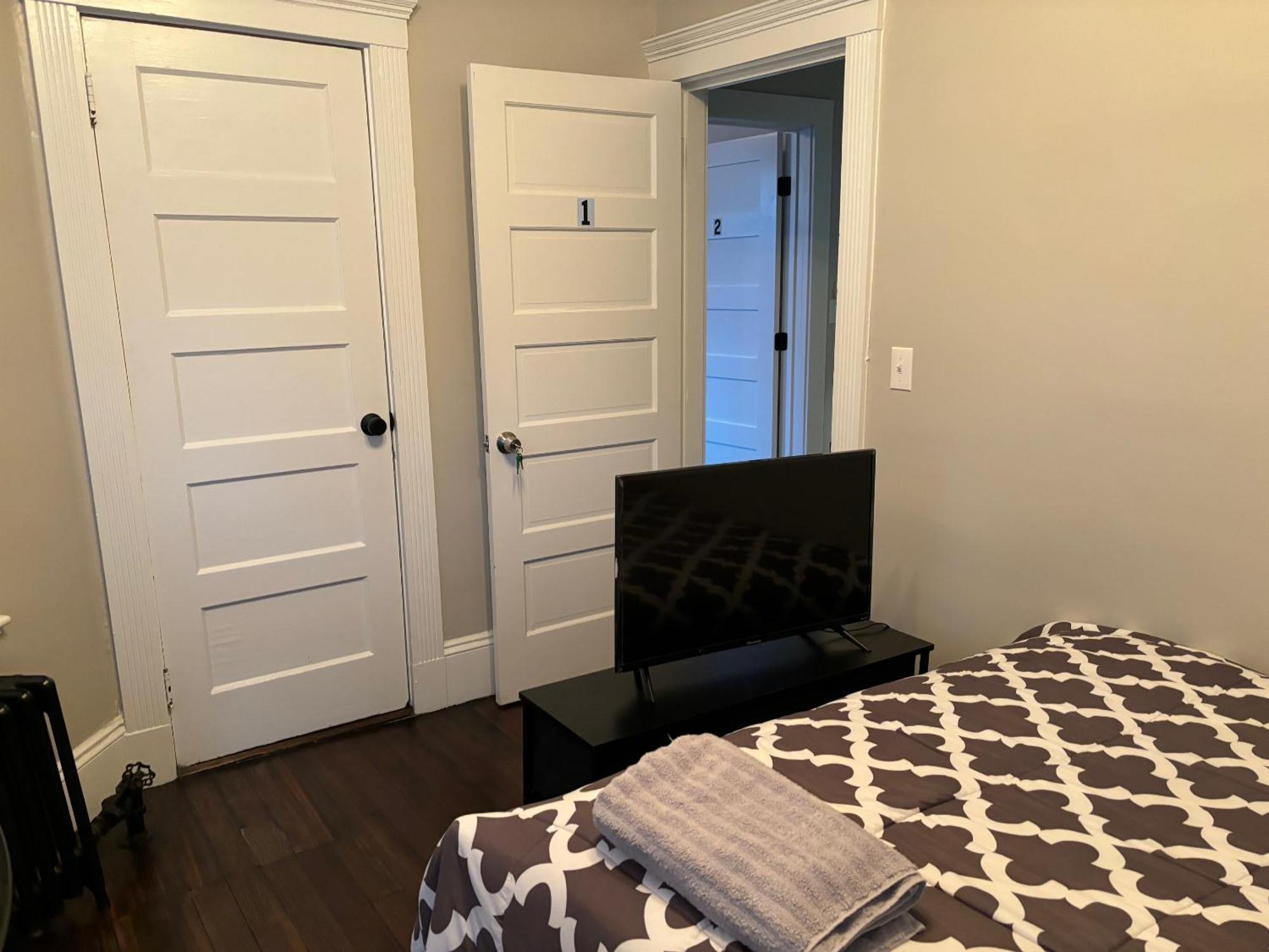 Homestay B&B In Boston - 3 Locations In Dorchester Exterior photo