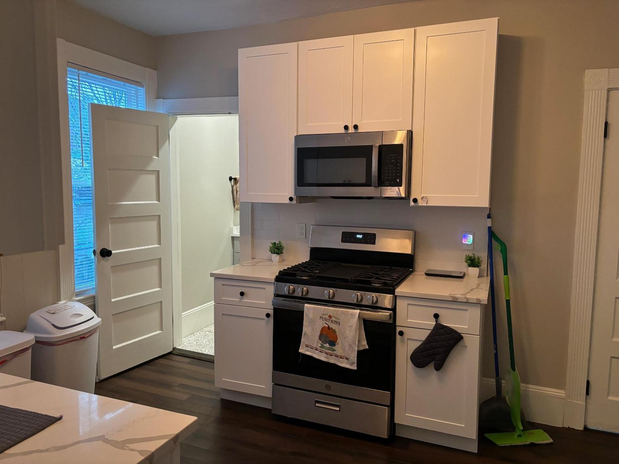 Homestay B&B In Boston - 3 Locations In Dorchester Exterior photo