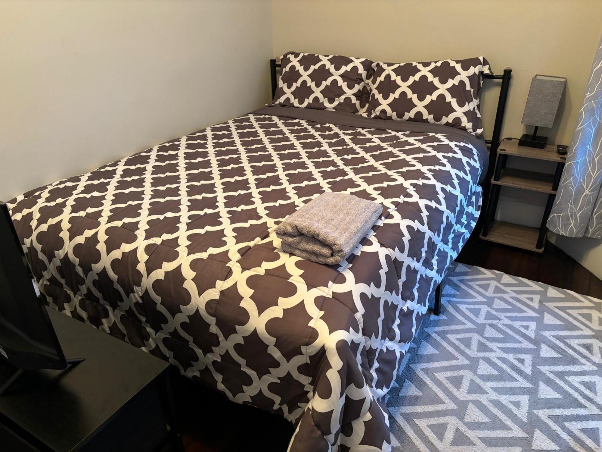 Homestay B&B In Boston - 3 Locations In Dorchester Exterior photo