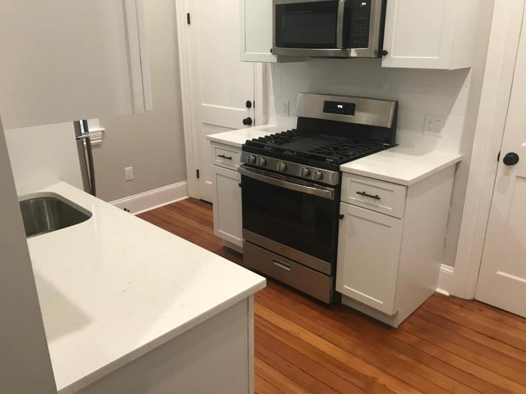 Homestay B&B In Boston - 3 Locations In Dorchester Exterior photo